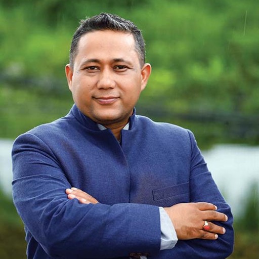 शिशिर  खनाल 